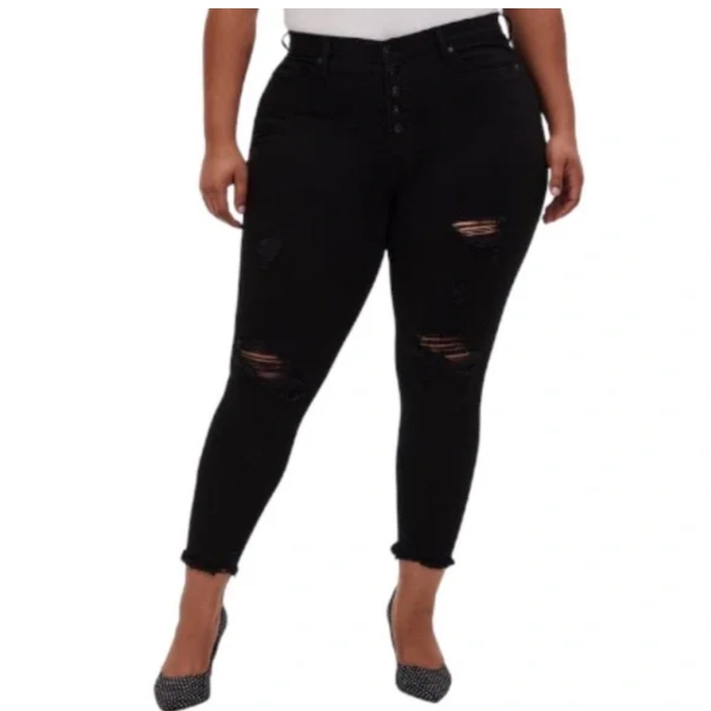 Torrid jeans sky high skinny black button fly distressed women’s size 10 short